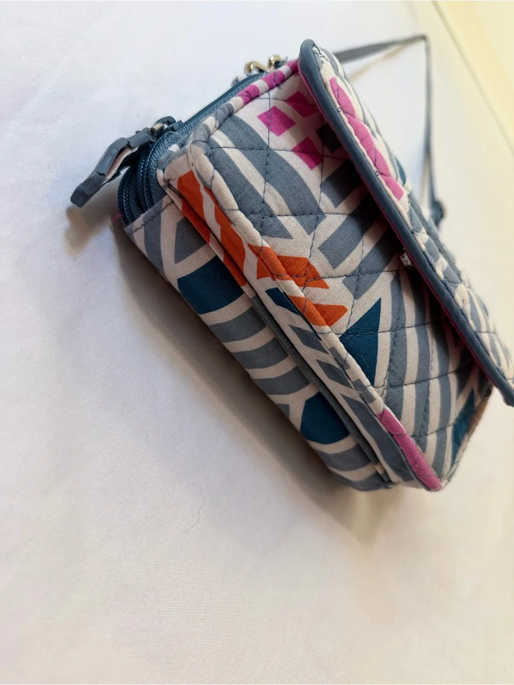 Vera Bradley RFID Wallet Crossbody Blue 90s style Geometric Quilted Purse